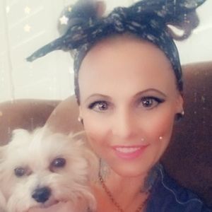 Meet your Posher, Christy